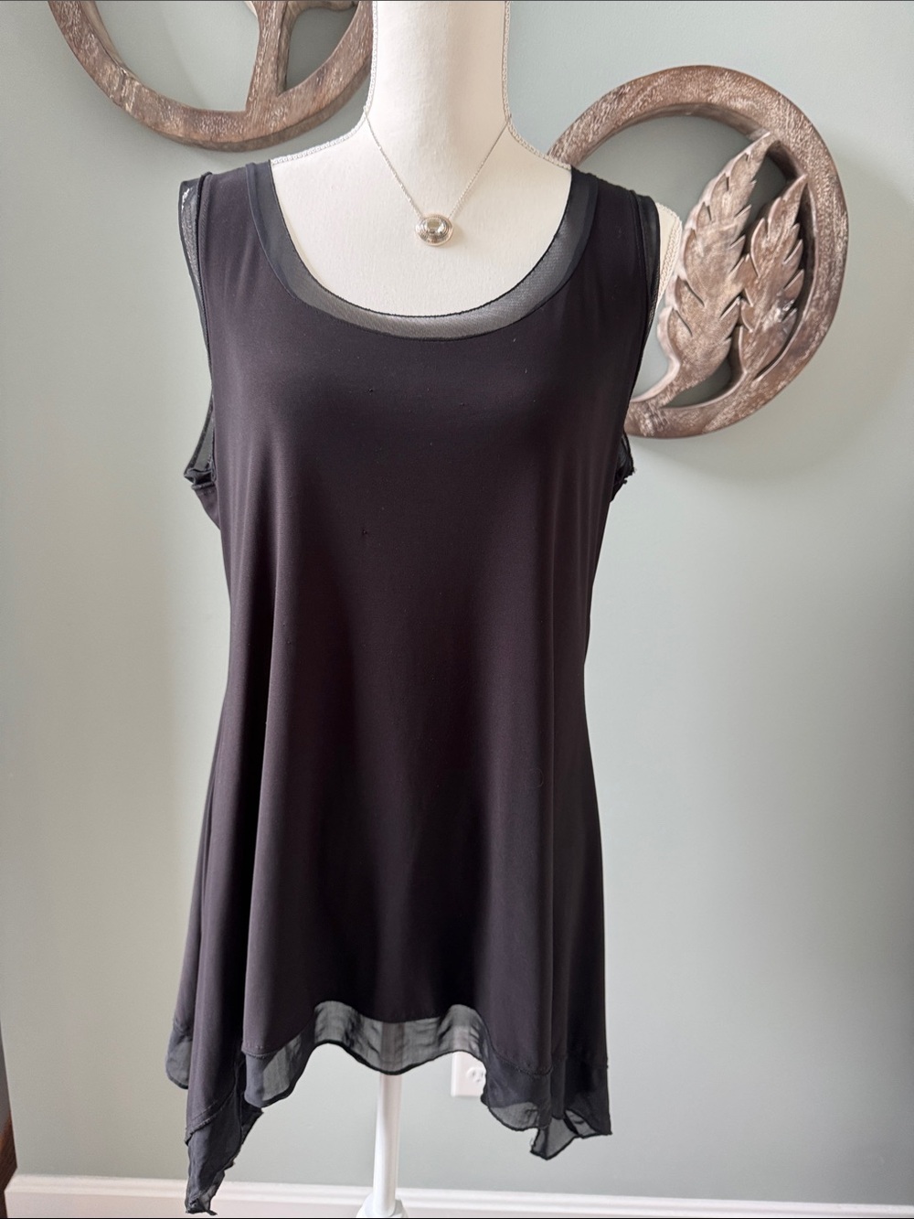 Laura Max Women's Black Mesh-Trim Swing Tank Top
